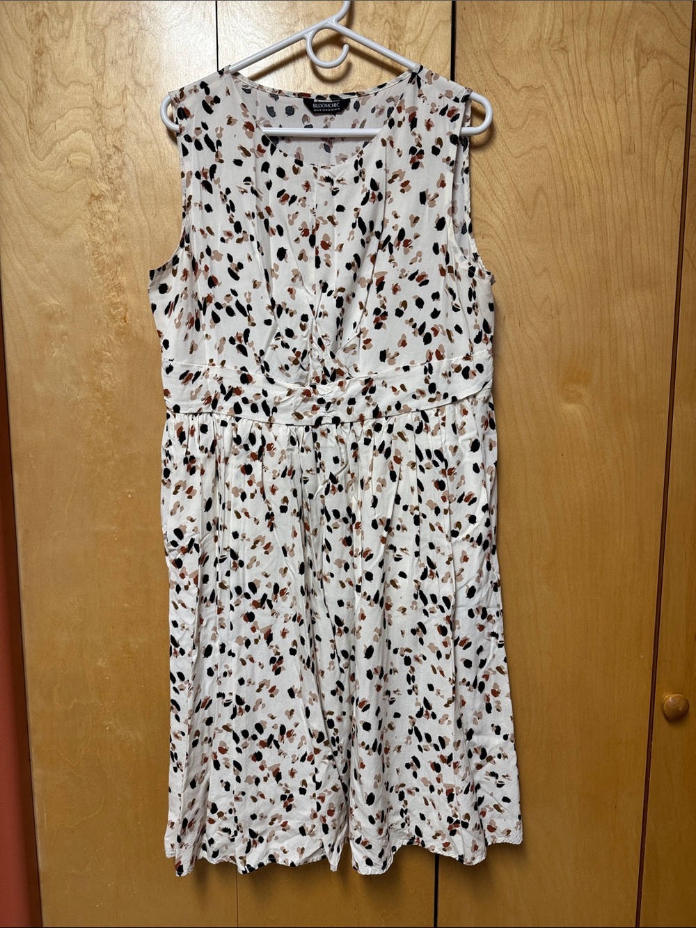 BloomChic crossover flutter print dress